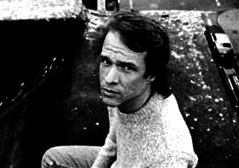 Post image for Pakettimatka Arthur Russellin maailmaan