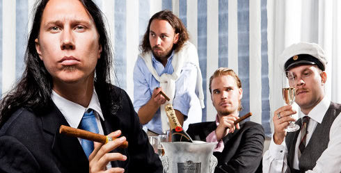 Post image for Punkbändi Bob Malmström skoolaa Björn Wahlroosille