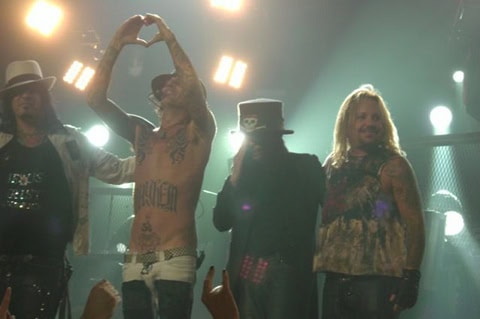 Post image for “Vittu nyt se auto tänne!” sanoi Vince Neil, kun menopeliään parkista haki