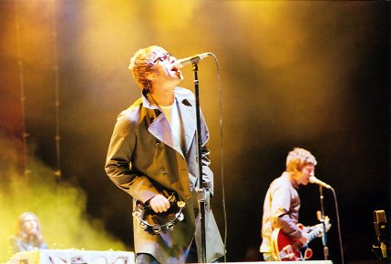 Post image for Oasis Britannian albumilistan kärkeen