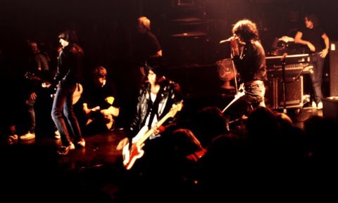 Ramones.