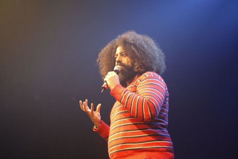 Post image for “Man Helsinki gig was sold out and rock n roll n shit”, tuumasi Reggie Watts keikastaan