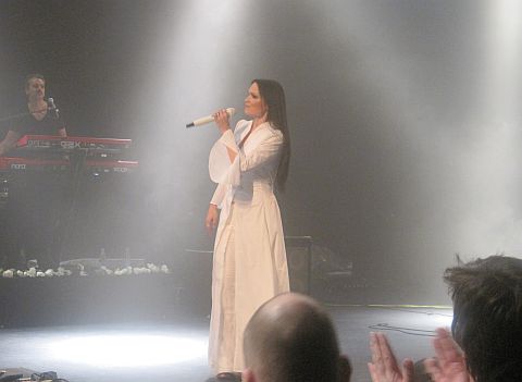 TarjaTurunen_valkoinen