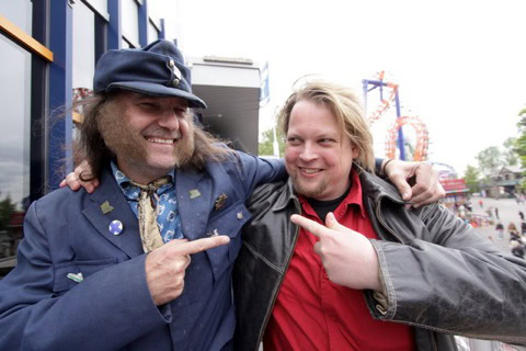 Aarne ja Nalle eräänä keskiviikkona kieputtimien keskellä.