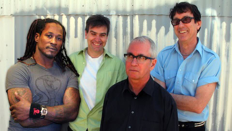Tältä näyttää tällekin jutulle otsikon antanut kalifornialaisen punkin merkkibändi Dead Kennedys lähes 30 vuotta parhaiden vuosiensa jälkeen