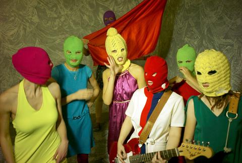Post image for Pussy Riot linnaan kahdeksi vuodeksi – julkaisivat uuden biisin