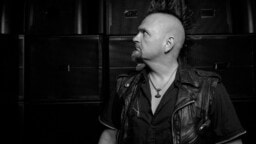 Klamydian Vesku Jokinen pyytää anteeksi eilistä keikkaa: ”Olin vitun kännissä ja olin vitun paska”