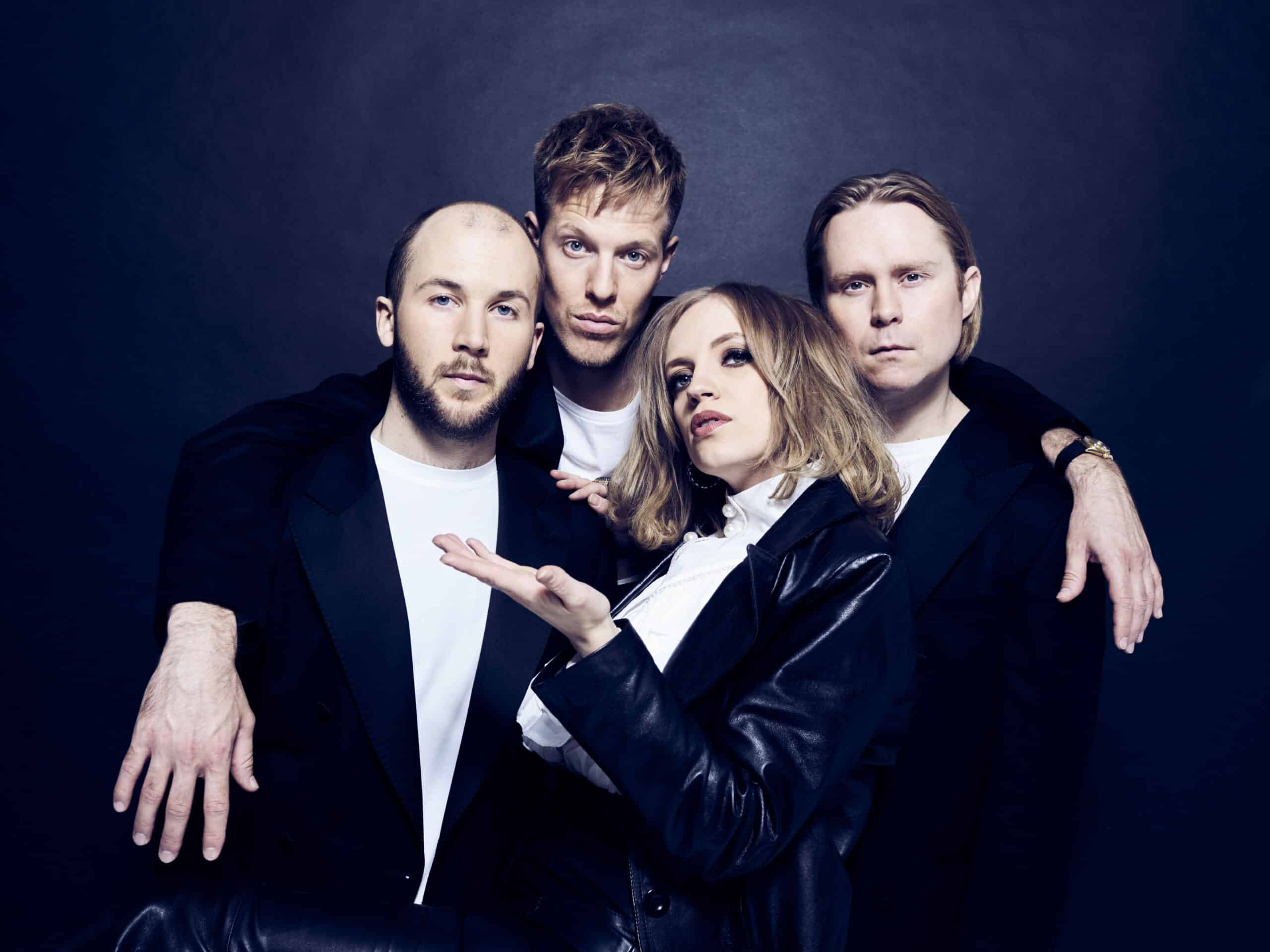 Haloo Helsinki! jäähallikiertueelle Rumba.fi