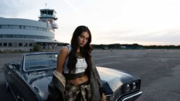 Tämä artisti on noussut ällistyttävällä vauhdilla Suomen poptaivaan menestyjäksi – nyt on luvassa levy ja kiertue