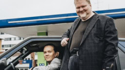 Kansantaiteilija Sepi Kumpulainen suuntaa 35-vuotisjuhlakiertueelle