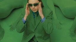 Kahvikiimaa viisuissa aiheuttanut Tommy Cash saapuu Suomeen