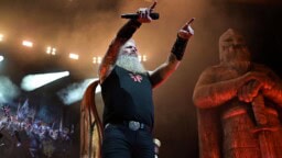 Kolme kivikovaa metalliyhtyettä keikalle Helsingin Jäähalliin