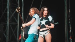 Eräs viime vuosien kuumimpia yhtyeitä saapuu Provinssiin