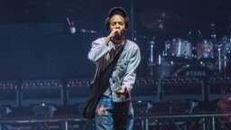 Eräs tämän hetken kehutuimpia reppuräppäreitä saapuu Suomeen – keikka jo ensi viikolla