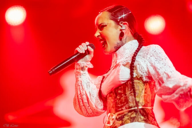 Metallisensaatio Jinjer esiintyi Helsingissä – katso kuvat täältä