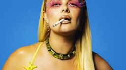 Erika Vikman vaihtaa laulukielensä englantiin – muuttuuko ura täysin?