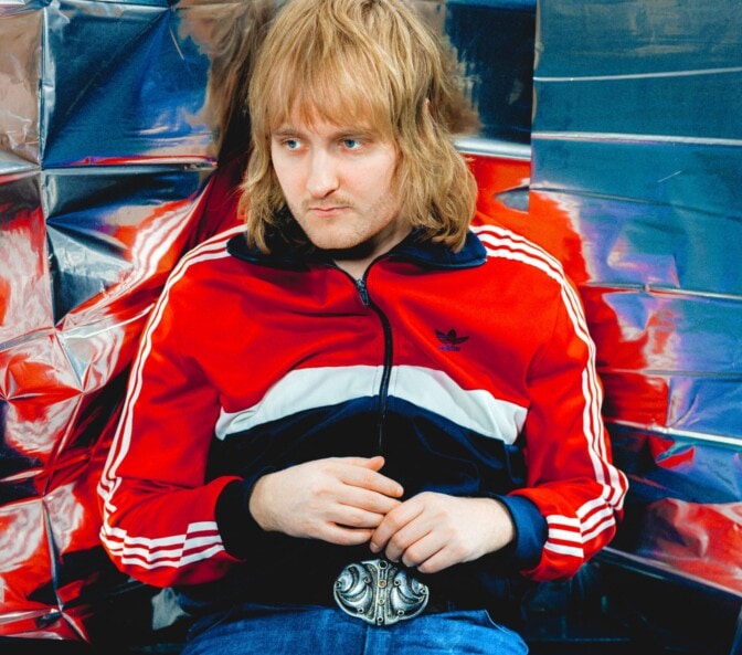 Suomalaisartistilta jälleen täysosuma – kesäkuussa luvassa odotettu debyyttialbumi