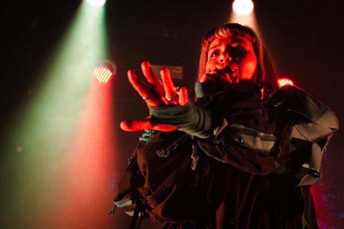 Vain elämää -sarjan myötä kaiken kansan tietoisuuteen tullut Vesta kiertueella – katso kuvagalleria Turusta täältä