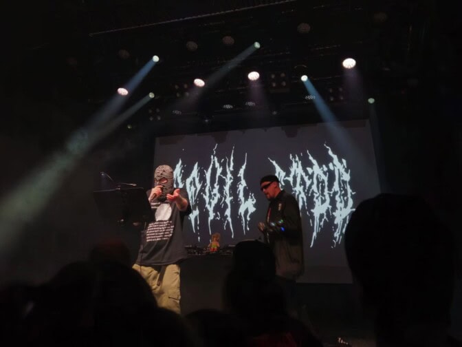 Eevil Stöö on suomiräpin ikoni, joka ansaitsee joka ainoan saatavilla olevan tunnustuksen – lue keikkaraportti Tavastialta