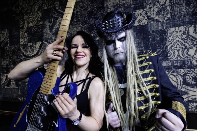 Blueskitaristi Erja Lyytinen mukana industrial metal -yhtyeen uudelle biisillä – kaikki sai alkunsa metallifestivaaleilta