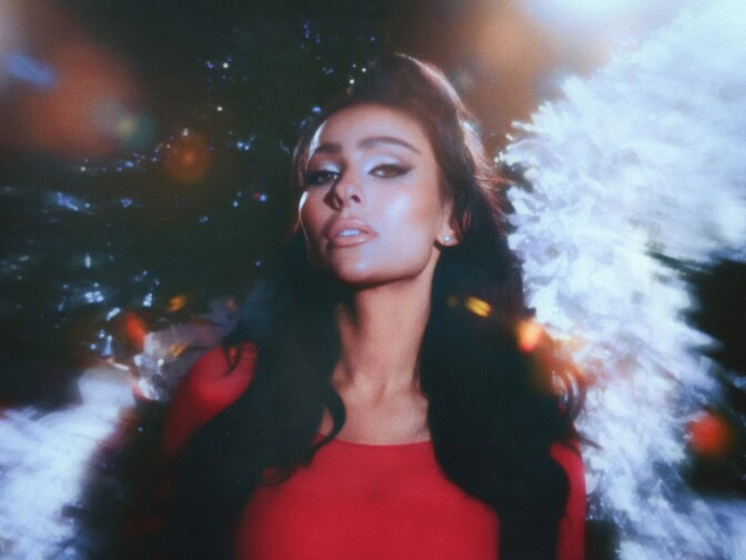 Kolmatta albumiaan työstävä Sara Siipola julkaisi uuden singlen – ”Sun pitää olla itses isoin fani”