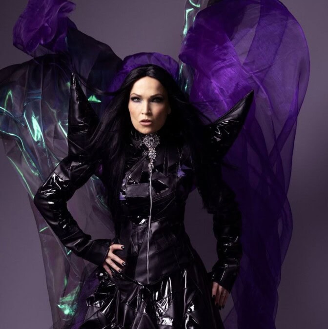 Tätä yhteistyötä harva osasi odottaa: RHCP-rumpali Chad Smith mukana Tarja Turusen uudella levyllä