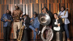 Vuonna 1977 perustettu Dirty Dozen Brass Band saapuu Suomeen