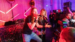 Vaasassa juhlitaan 1990-luvun tahtiin – artistit julki