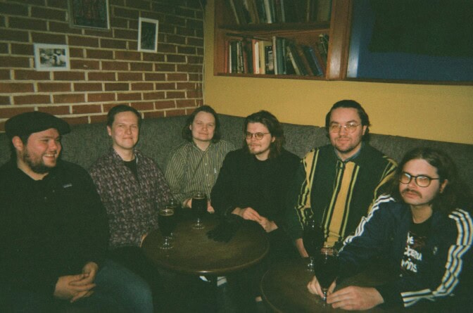 Toukokuussa ilmestyy loistava suomalaislevy – viimeisen singlen video ennakkonäytössä Rumbassa