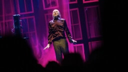 Samuli Putro esiintyi Helsingin jäähallissa – katso kuvagalleria täältä