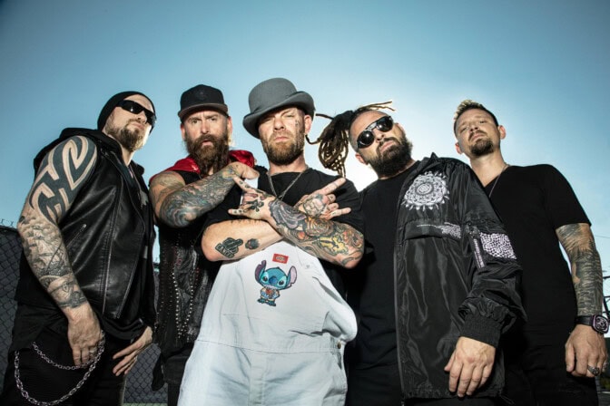 Five Finger Death Punch saapuu Suomeen
