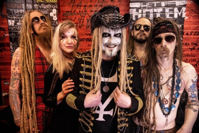 Suomalainen industrial metal -yhtye väänsi Britney Spearsin jättihitin uuteen uskoon