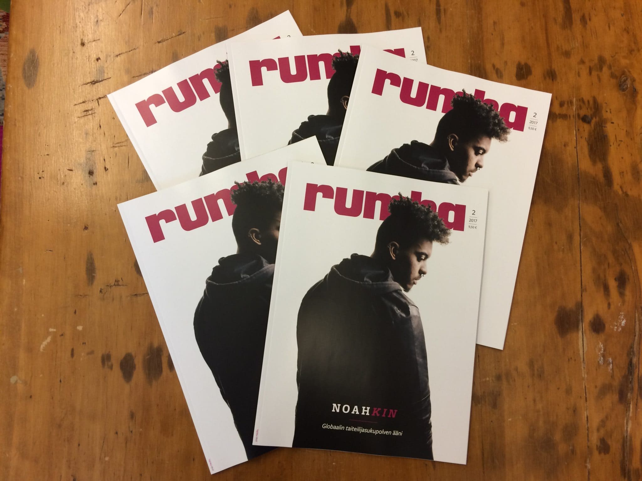 aurinkoinen Leone kolmikko seksi videot